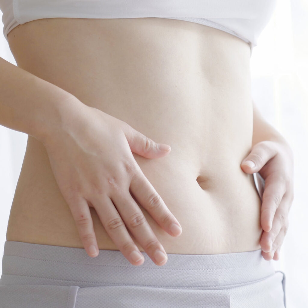 ウエストが細い女性